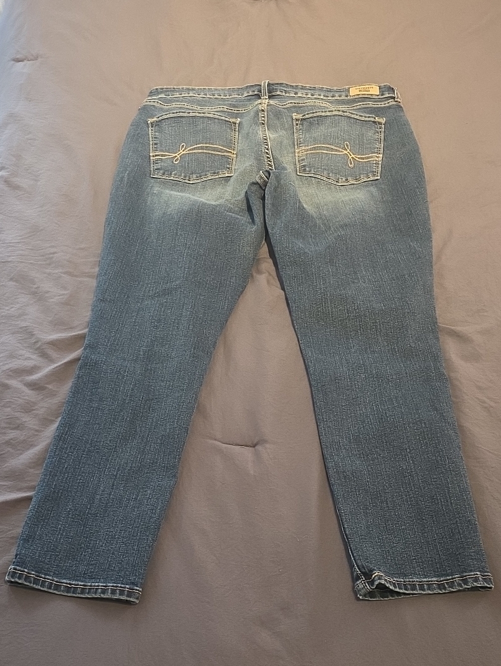Denizen from Levi's Women's Light Blue Cropped Straight Jeans